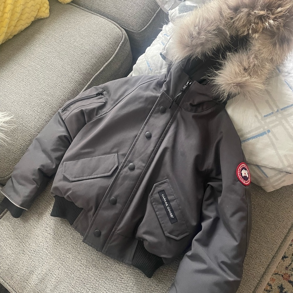 Worn once size xs (6) kids